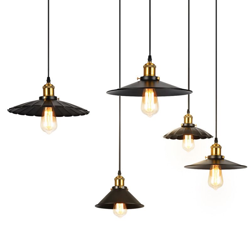 Conical Shade Iron Suspension Light Industrial Single-Bulb Restaurant Pendant Light in Black