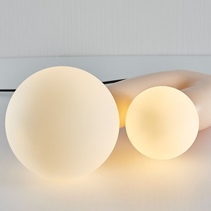 Globe 2-Light Table Lamp in Modern Concise Style Resin Indoor Desk Lamp with Glass Shade