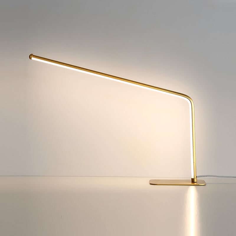 Nordic Style LED Table Lamp Modern Style Desk Lamp for Study Bedroom