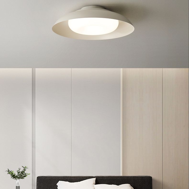 Modern Metal Flush Mount Circle Shape Ceiling Light with Plastic Shade for Living Room