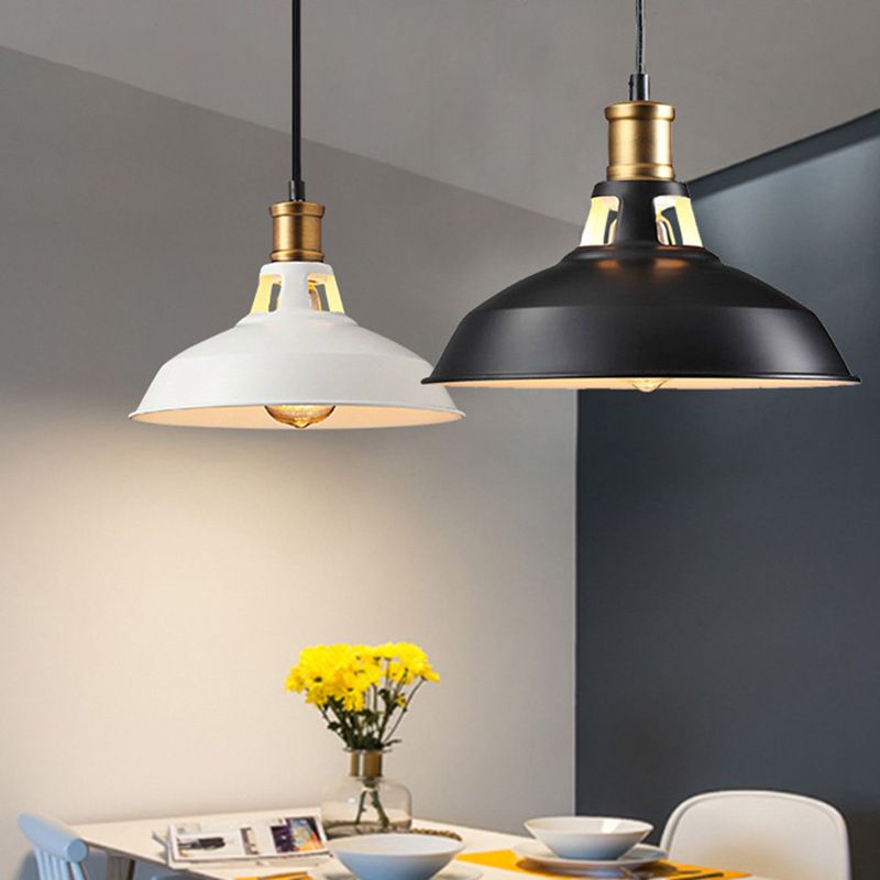 1 Light Barn Ceiling Pendant Creative Industrial Style Metal Pendant for Restaurant