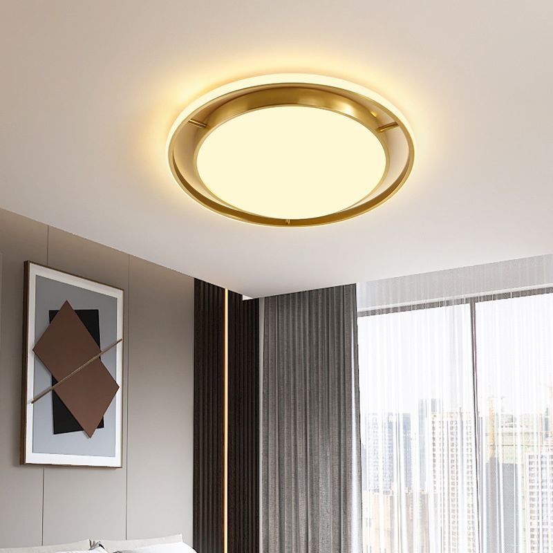 Round Flush Mount Modern Metal Flush Mount Ceiling Light in Gold