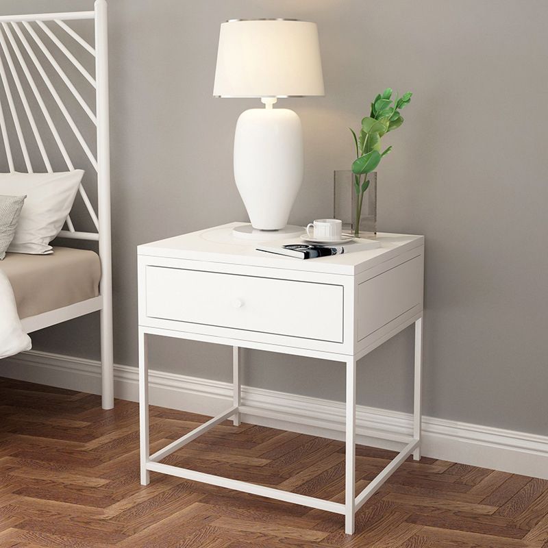 Metal Bed Nightstand Modern Accent Table Nightstand with Drawer