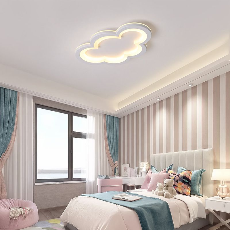 Lovely Cloud Pattern Ceiling Mount Light LED Overhead Light for Child Room