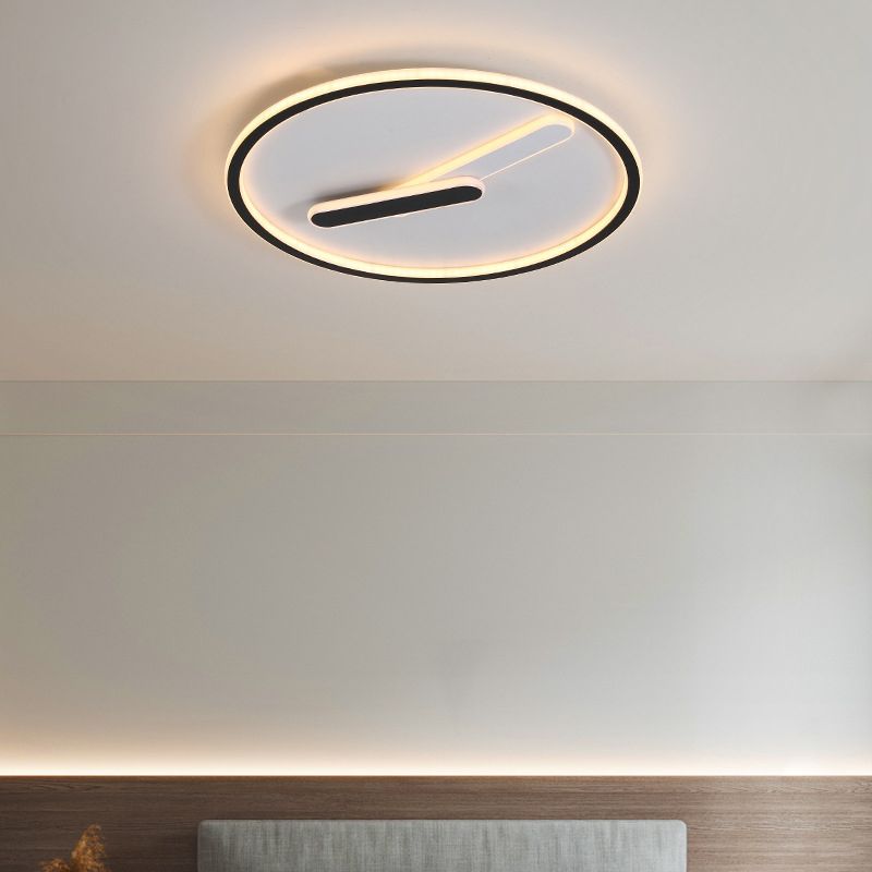 Metal Round Shape Flush Mount Light Modern Style 3 Lights Flush Ceiling Light in Black