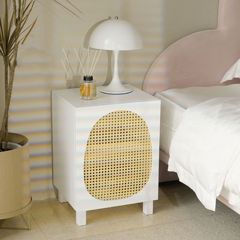 Modern 22" H Night Table Solid Wood Cabinet Included Bedside Cabinet with Legs