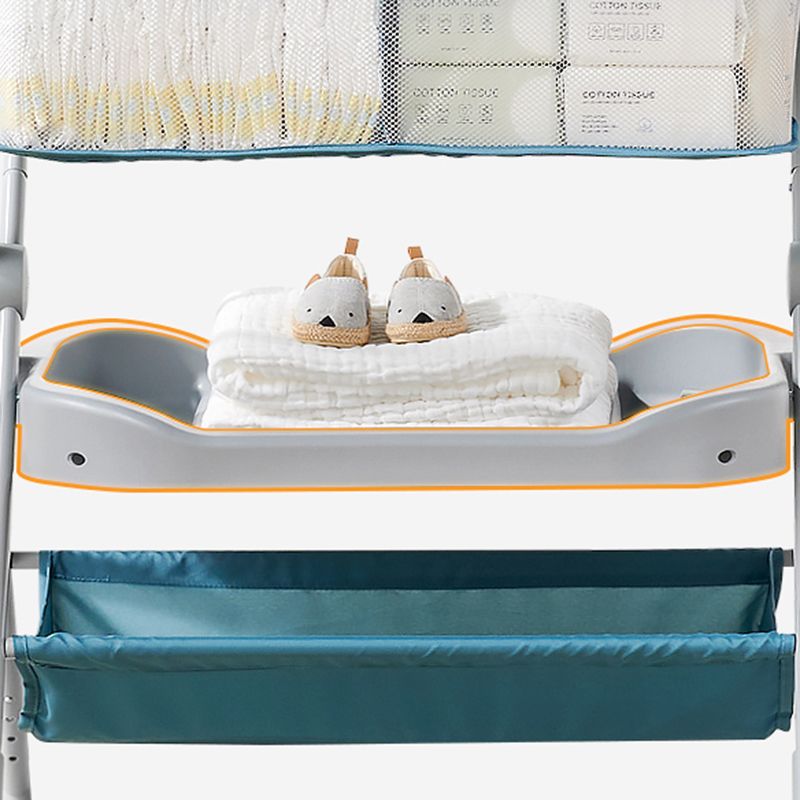 Modern Metal Baby Changing Table Flat Top Changing Table with 4 Wheels