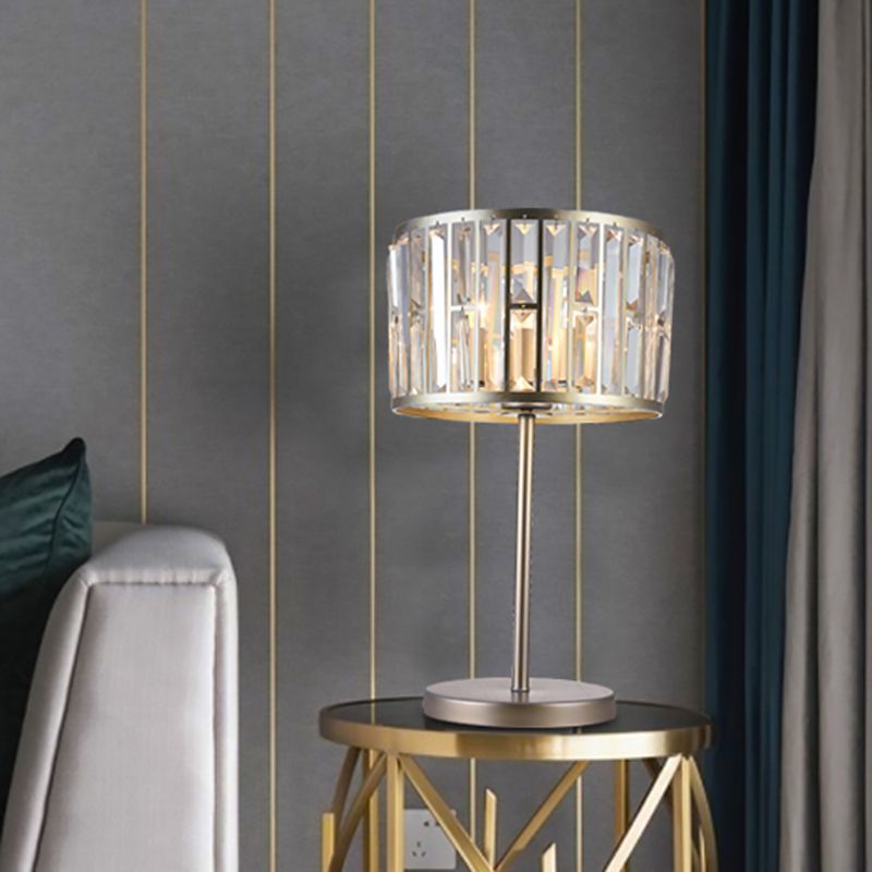 Gold/Schwarz 1 Glühbirnen -Nachttisch -Lampe moderne Kristallblöcke eingebettete Zylindertischleuchte für den Salon