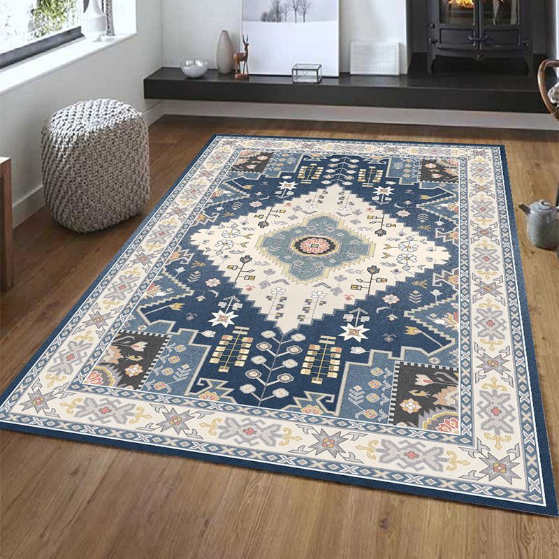 Traditional Living Room Carpet Antique Pattern Polyester Area Rug Stain Resistant Area Rug