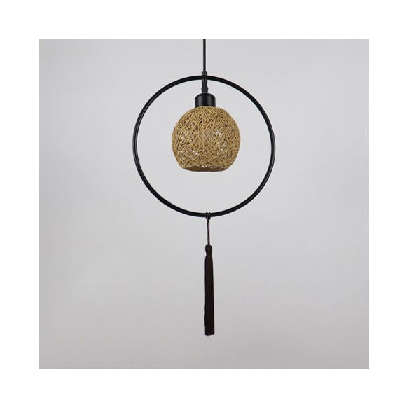 Aziatische stijl bal hanglamp geweven rattan 1 bol hangend licht in beige/blauw/rood met kwastjes
