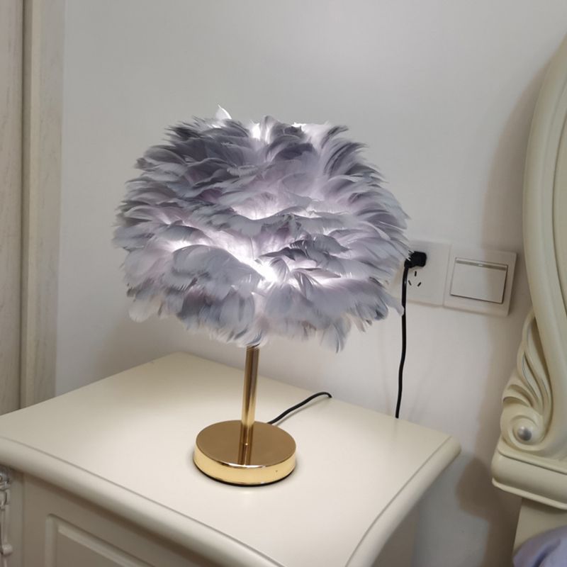 Modern Style Desk Light Colorful Feather Desk Lamp for Bedroom