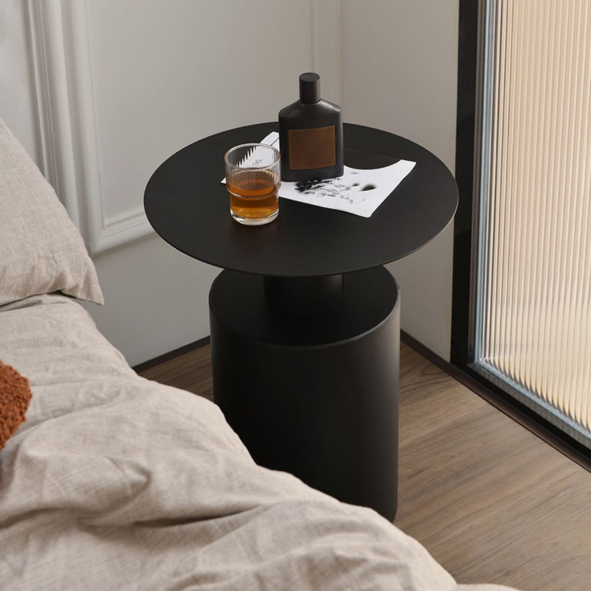 Metal Bedside Cabinet Industrial Accent Table Nightstand for Bedroom