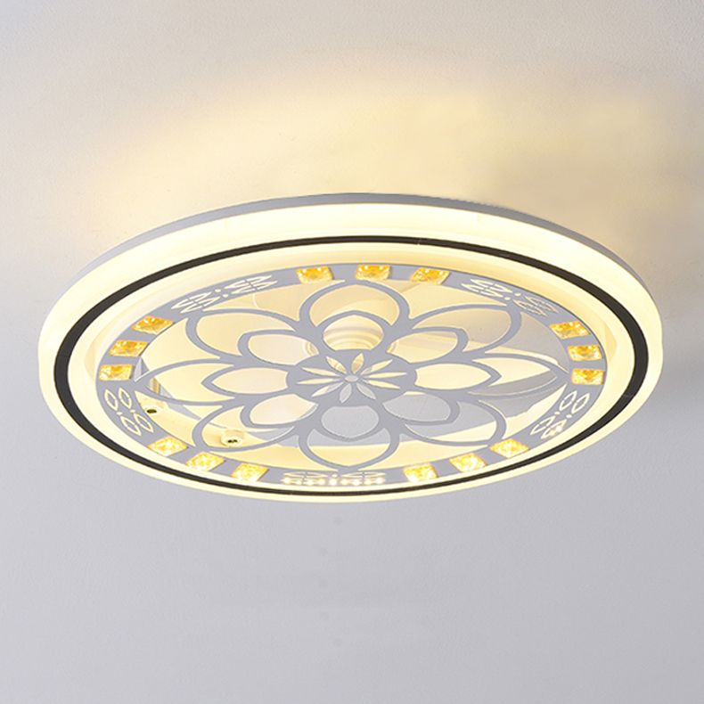 Metal Geometric Fan Ceiling Lighting Modern Style 1-Light Flush Mount Lamp