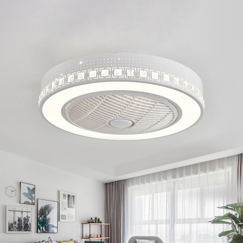 Lámpara de ventilador de sala de estar de anillo Modernismo LED acrílico 21.5 "de ancho White White Semi Flush Mounting con 3 cuchillas