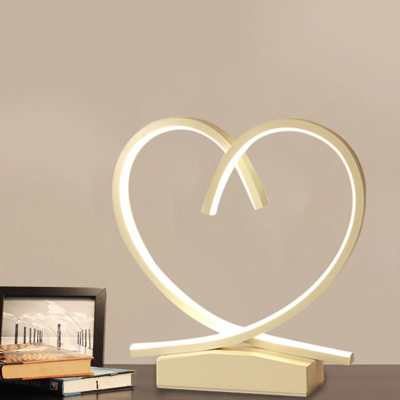 Loving Heart Wooden Night Table Light Simplicity Black/White/Wood LED Desk Lighting for Sleeping Room