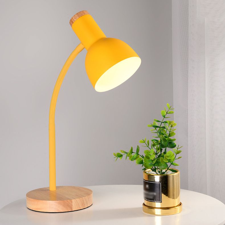 Modern Style Desk Lighting Fixture Colorful Metal Shade Desk Lamp for Bedroom