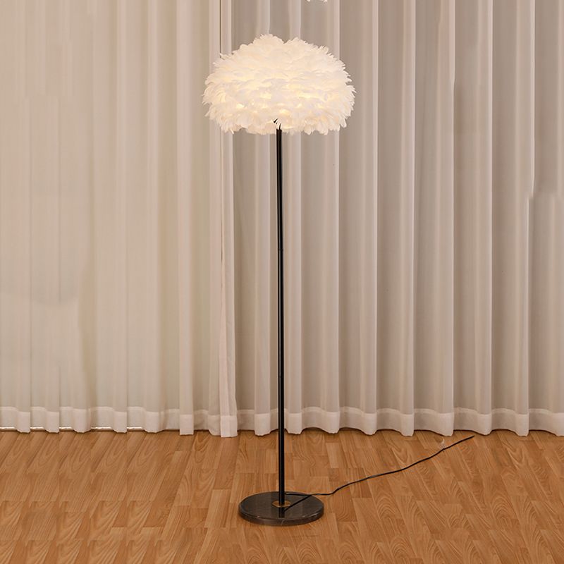 Modern Simple Iron Floor Lamp Ball Shape Floor Light with Feather Shade for Bedroom