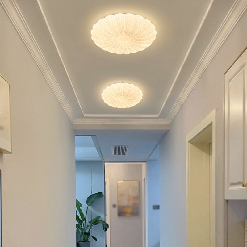 Flower Shape LED Ceiling Flush Minimalist Flush Mount Fixture in White