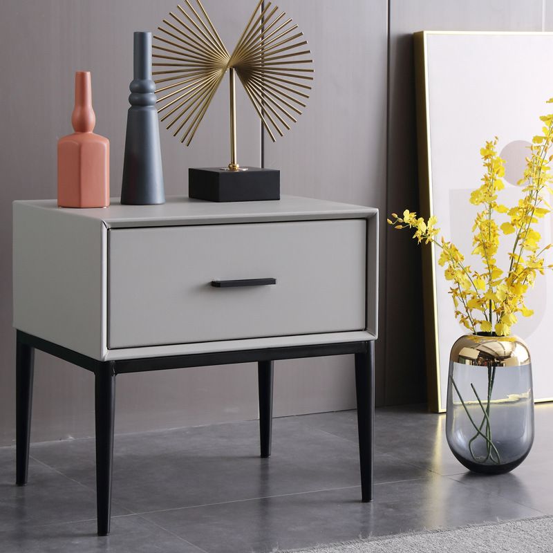 Modern Accent Table Nightstand Solid Wood Bed Nightstand with Legs