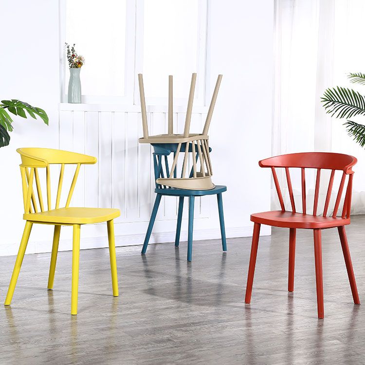 Scandinavian Plastic Side Chair Windsor Back Indoor-Outdoor Chair