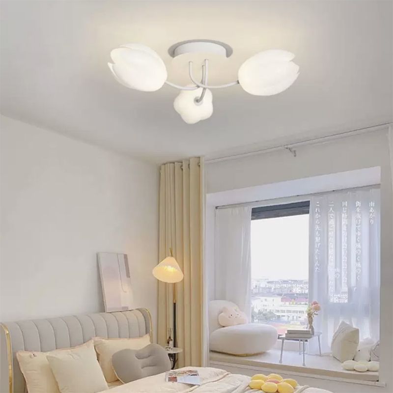 Modern Metal Flush Mount Flower Shape Ceiling Light with Plastic Shade for Living Room