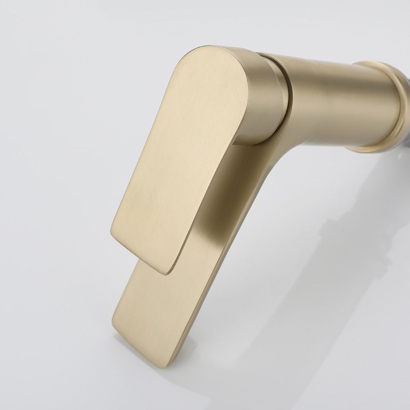 Modern Brass Basin Faucet Single Hole Bathroom Faucet Lever Handle Sink Faucet