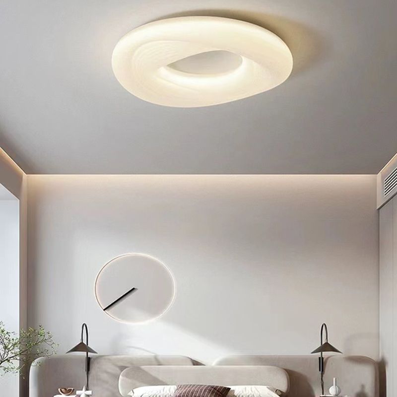 White Shaded Ceiling Light Contemporary LED Flush Mount Lighting for Room