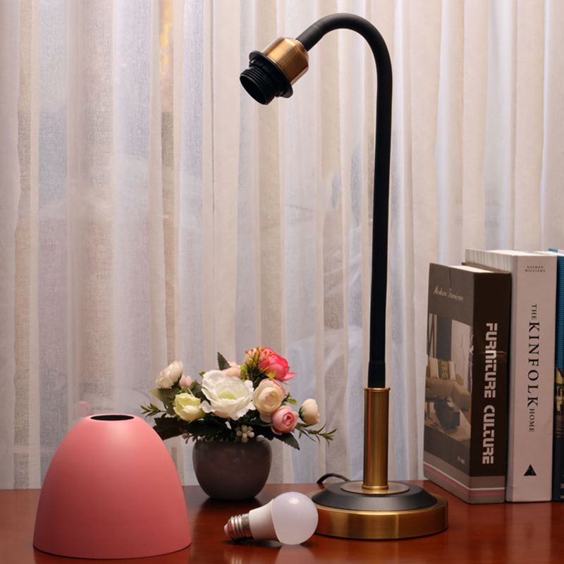 Cone 1 Light Table Lamp Mid-Century Modern Metal Night Table Lamps in Black