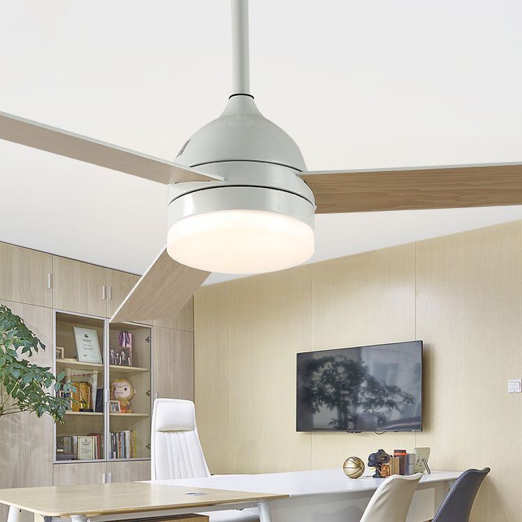 Nordic Ceiling Fan Light Fixture Wooden LED Ceiling Lamp for Living Room