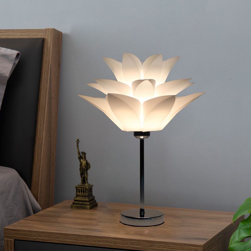 1 Light Bedroom Nightstand Light Contemporary White Table Lamp with Flower Acrylic Shade