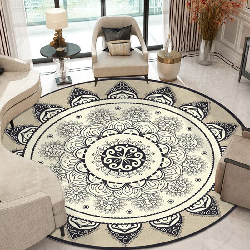 Traditional Area Rug Antique Pattern Polyester Area Carpet Non-Slip Backing Rug