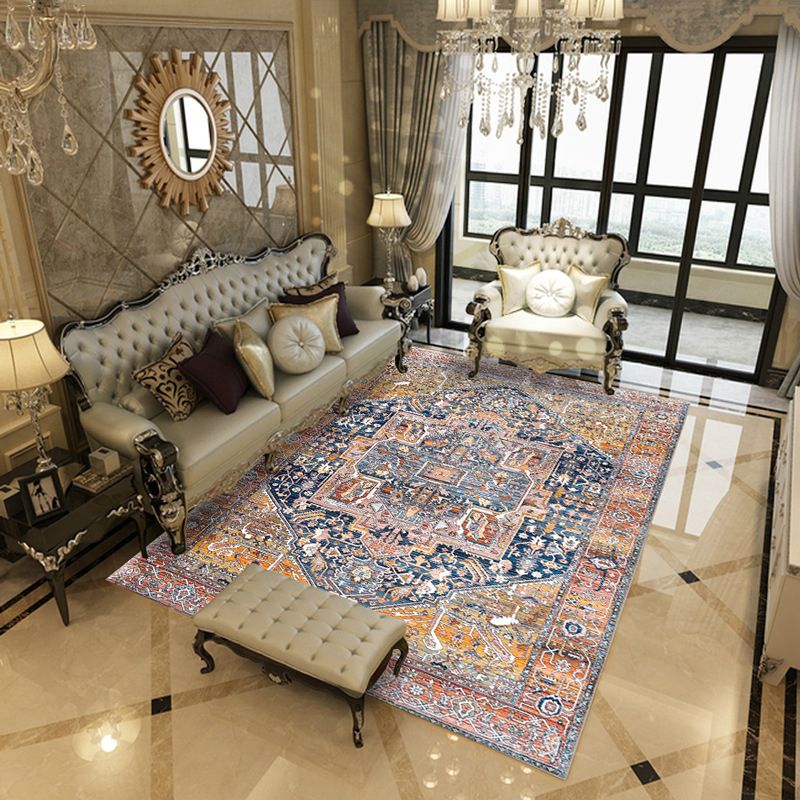 Blue Retro Carpet Polyester Graphic Carpet Non-Slip Backing Carpet for Living Room