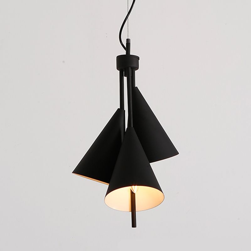 Pendre lustre de style macaron Light Conical Hanging Light avec de l'ombre en métal pour le restaurant