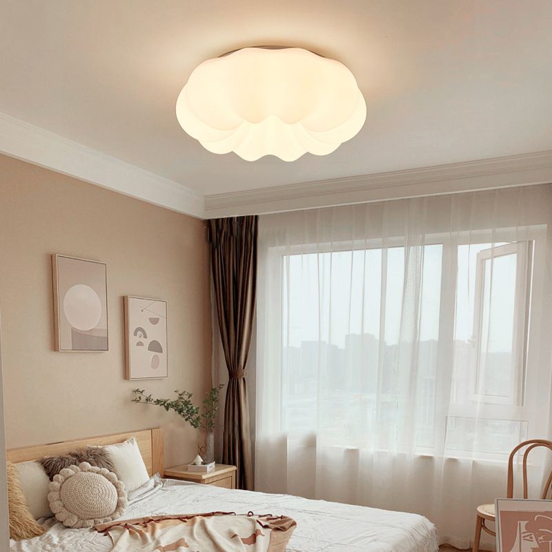 White Acrylic LED Ceiling Light in Modern Simplicity Cloud Shape Flush Mount for Bedroom