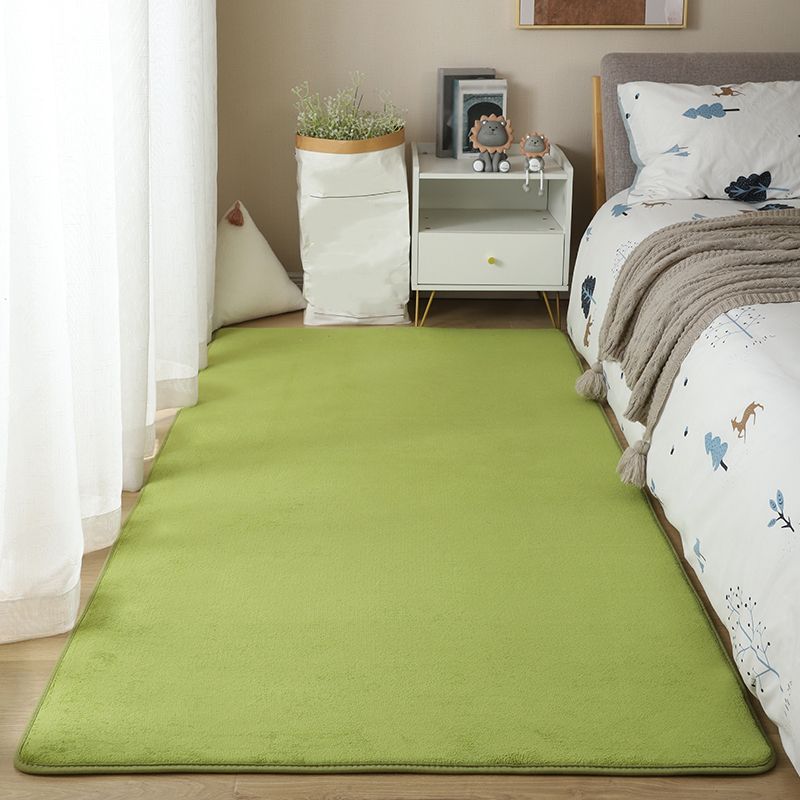 Comodidad alfombra sólida alfombra de poliéster alfombra alfombra resistente alfombra de interior para decoración del hogar