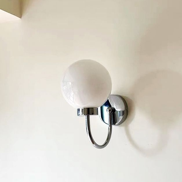 Modern Style Vanity Light Ball Shape Vanity Lamp for Shower Room