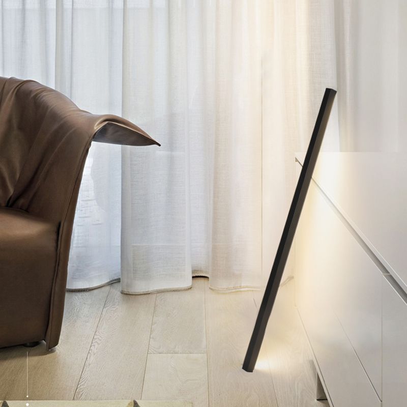 Aluminum Bar Shaped Floor Light Minimalist Living Room LED Floor Lamp against Wall