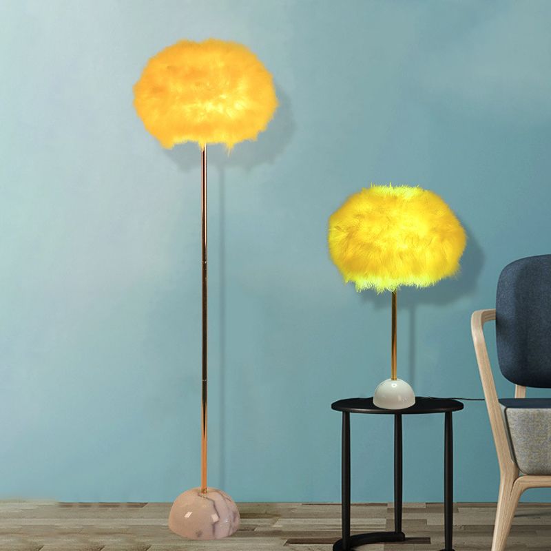 Hand-Woven Feather Sphere Floor Lamp Nordic 1 Head Yellow Floor Standing Light with Ceramic Base