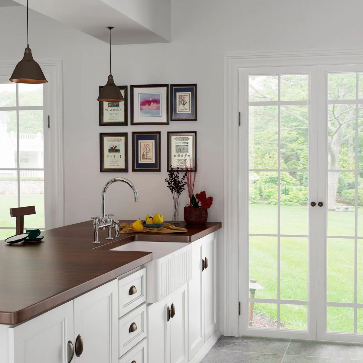 Classic Quartz Kitchen Sink White Apron Fluted Farmhouse Sink