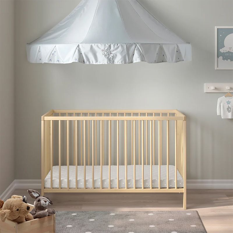 Scandinavian Solid Wood Baby Crib 2-in-1 Convertible Nursery Bed