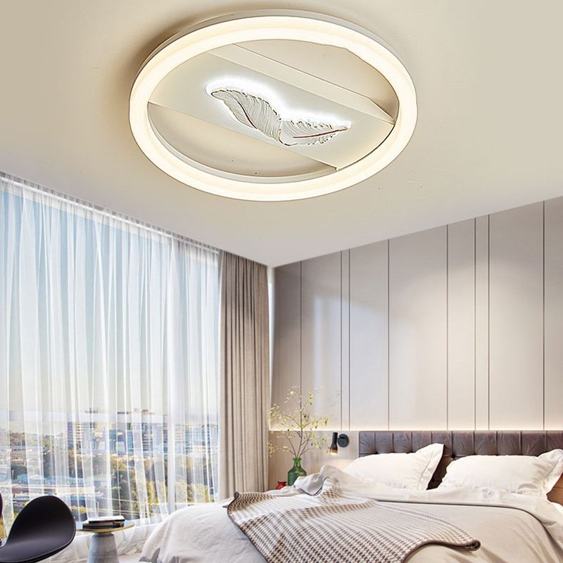 Circular Flush Mount Fixture Modern Metal Flush Light in White