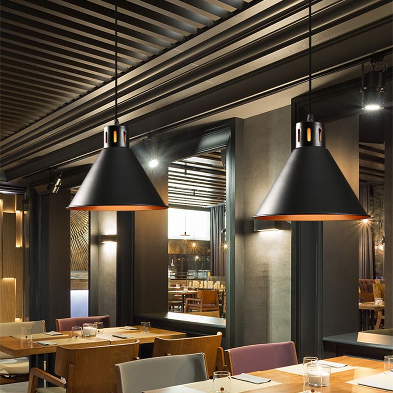 Luce a soffitto a sospensione ombreggiata neri Light industriale Restauranti in metallo Affendere il soffitto Luce