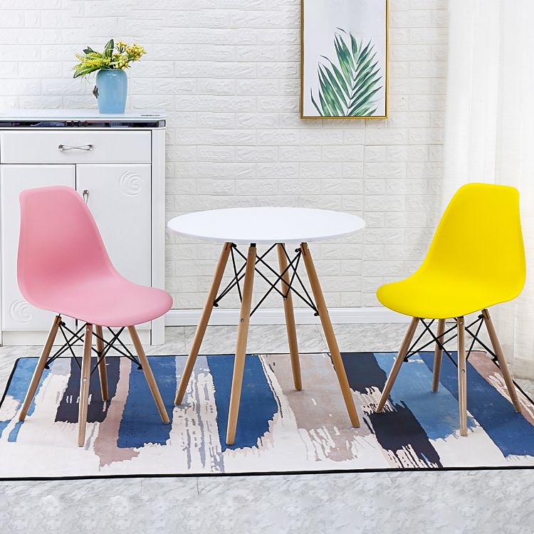 Modern Style Dining Room Chairs Plastic Armless Chair with Wooden Legs