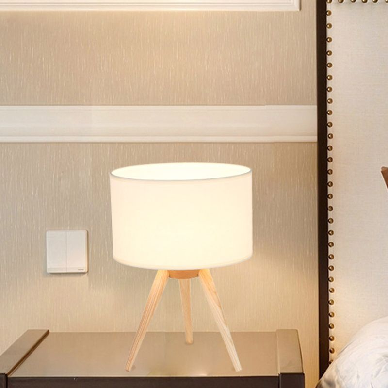 Tambour trépied lampe de nuit nouveauté tissu minimaliste tissu une table de chambre simple lumière en bois