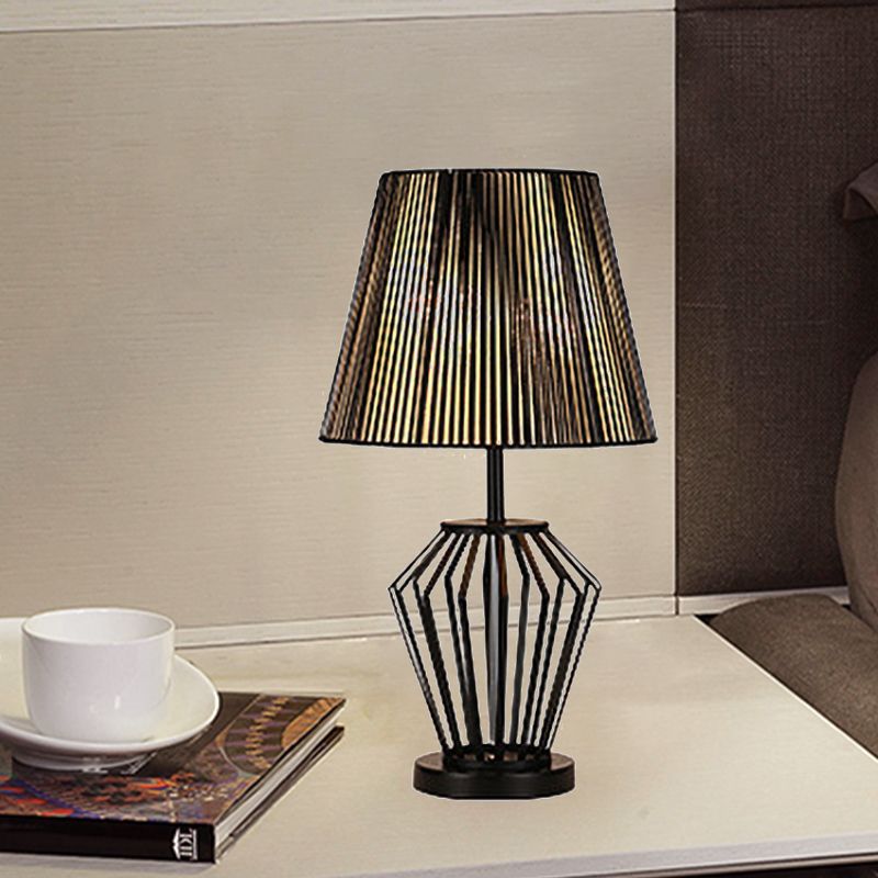 Black Bucket Night Table Lamp Traditional Fabric 1 Head Bedroom Nightstand Light with Round/Oval/Diamond Wire Cage