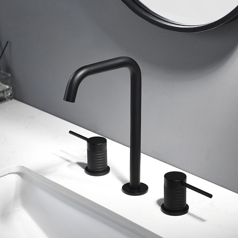 Glam 2-Handle Bathroom Sink Faucet with High-Arc Widespread Bathroom Sink Faucet