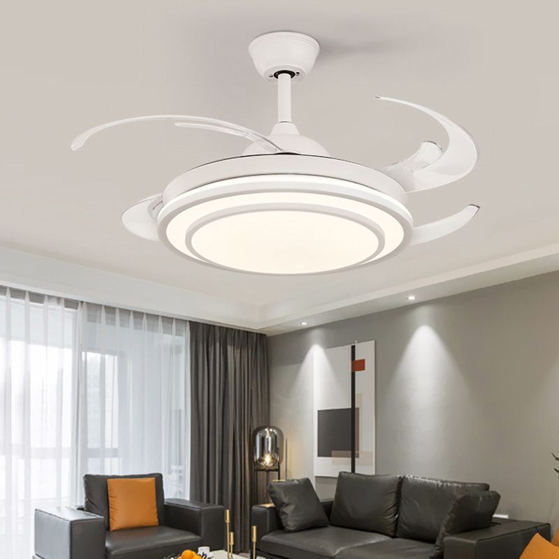 Lámpara de iluminación de semi descarga de acrílico circular 48 "Lámpara de ventilador de techo colgante de dormitorio LED de ancho en blanco/oro, 4 cuchillas