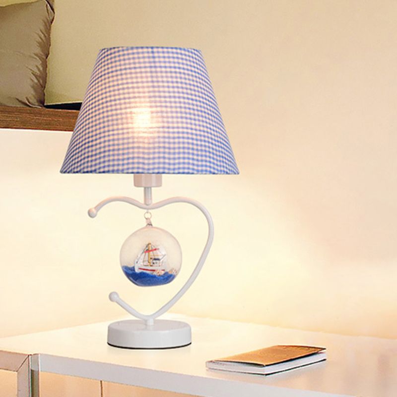 Metal Heart Shape Desk Lamp Contemporary Single Head Blue/Pink Reading Book Light for Study Room