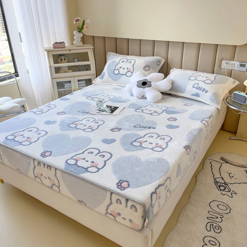 Modern Printed Bed Sheet Set Flannel Winter Pillowcase for Bedroom