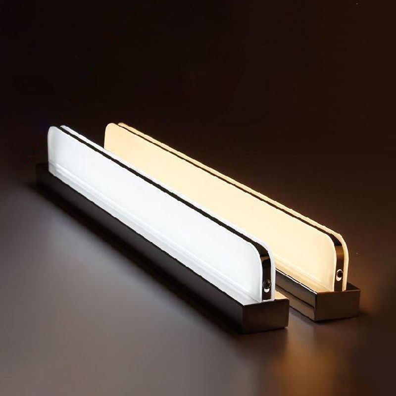 Modern Linear Wall Light Fixture Metal 1 Light LED Mirror Light in Silver